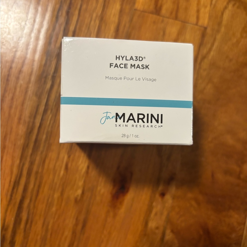 Jan Marini HYLA3D Face Mask - White and Blue